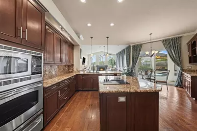 18817 Wimbledon Circle, Lutz, FL 33558 - Photo 14