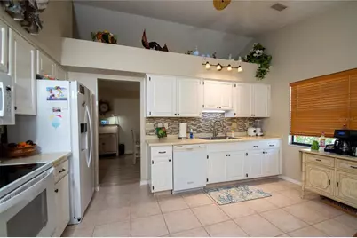 319 Linger Lane, Sun City Center, FL 33573 - Photo 20