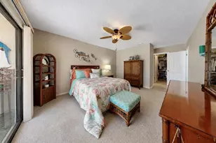 319 Linger Ln, Sun City Center, FL 33573 - Photo 12