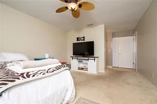319 Linger Ln, Sun City Center, FL 33573 - Photo 14