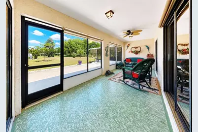 319 Linger Lane, Sun City Center, FL 33573 - Photo 22