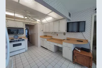 4715 Bay Street NE #225, Saint Petersburg, FL 33703 - Photo 8