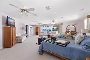 3876 Shore Acres Blvd NE, Saint Petersburg, FL 33703 - Photo 24