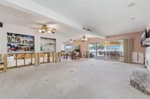 3876 Shore Acres Blvd NE, Saint Petersburg, FL 33703 - Photo 14