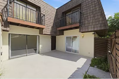 15446 E Pond Woods Drive #15446, Tampa, FL 33618 - Photo 18
