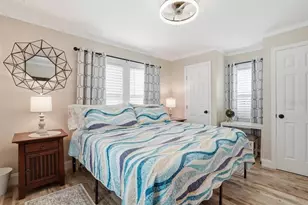 118 92nd Ave, Treasure Island, FL 33706 - Photo 10