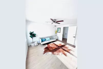 1300 21st Street S, Saint Petersburg, FL 33712 - Photo 16