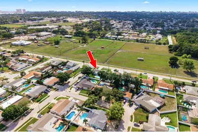 9115 125th Street, Seminole, FL 33772 - Photo 2