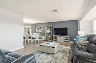 9115 125th St, Seminole, FL 33772 - Photo 8