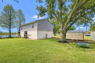 1216 Brandon Lakes Ave, Valrico, FL 33594 - Photo 30