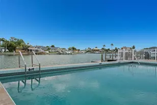 11655 3rd St E, Treasure Island, FL 33706 - Photo 38