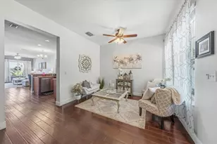 9606 Royce Dr, Tampa, FL 33626 - Photo 4