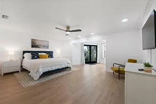 900 79th St S, Saint Petersburg, FL 33707 - Photo 32