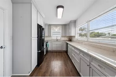 3100 52nd Street N, Saint Petersburg, FL 33710 - Photo 12