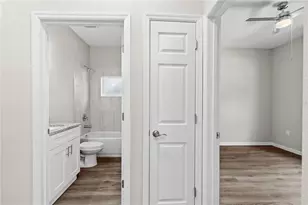 5009 Finders Ct, Tampa, FL 33617 - Photo 18