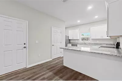 5009 Finders Court, Tampa, FL 33617 - Photo 4