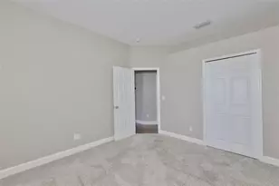 5615 Golden Isles Dr, Apollo Beach, FL 33572 - Photo 10