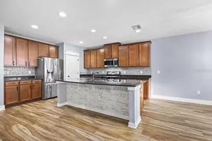 16109 Starling Crossing Dr, Lithia, FL 33547 - Photo 6