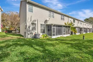 34902 Teeview Ln, Zephyrhills, FL 33541 - Photo 14