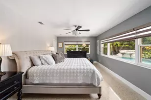 1100 36th Ave NE, Saint Petersburg, FL 33704 - Photo 12