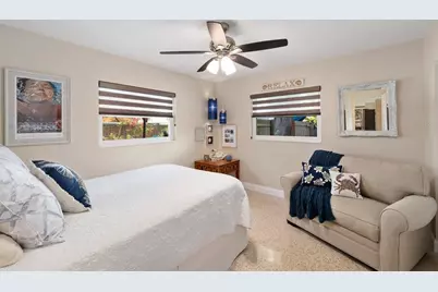 1100 36th Avenue NE, Saint Petersburg, FL 33704 - Photo 16