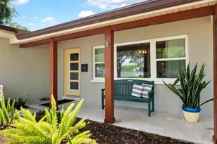 1100 36th Ave NE, Saint Petersburg, FL 33704 - Photo 2