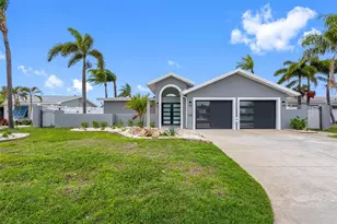 520 115th Ave, Treasure Island, FL 33706 - Photo 1