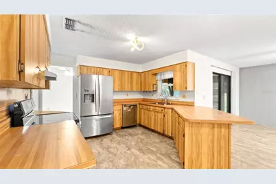 5112 Bernadette Drive, Zephyrhills, FL 33541 - Photo 6
