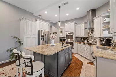 27625 Lincoln Place, Wesley Chapel, FL 33544 - Photo 10
