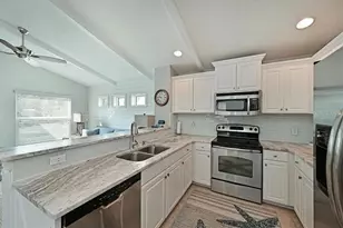 4815 Woodbrook Dr, Sarasota, FL 34243 - Photo 8