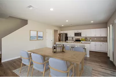 36690 Thornhedge Drive, Zephyrhills, FL 33541 - Photo 2