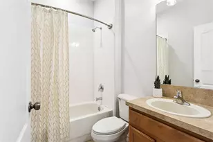 3033 Gem Luster Ct, Valrico, FL 33594 - Photo 24