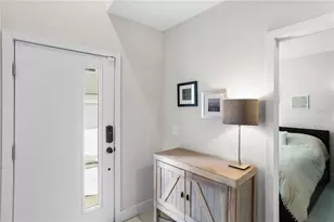 915 Arlington Ave N, Saint Petersburg, FL 33705 - Photo 4
