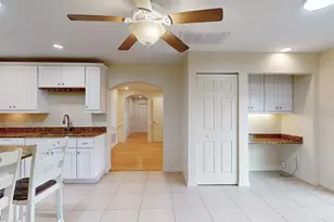 6642 27th St N, Saint Petersburg, FL 33702 - Photo 28