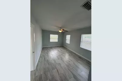 717 Sunset Cove, Madeira Beach, FL 33708 - Photo 8