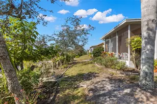 2346 Oakley Green Dr, Sun City Center, FL 33573 - Photo 26