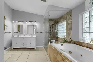 220 Rosana Dr, Brandon, FL 33511 - Photo 24
