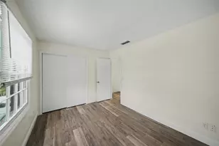 13708 Orange Sunset Dr, Tampa, FL 33618 - Photo 18