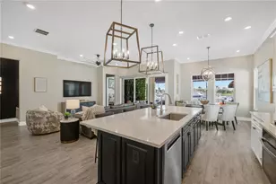 3034 Christophers Watch Ln, Ruskin, FL 33570 - Photo 10