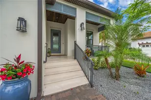 3034 Christophers Watch Ln, Ruskin, FL 33570 - Photo 2