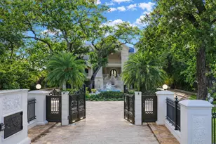 2000 Park St N, Saint Petersburg, FL 33710 - Photo 2