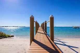 2000 Park St N, Saint Petersburg, FL 33710 - Photo 78