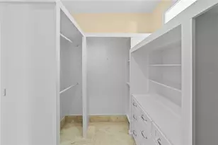 2000 Park St N, Saint Petersburg, FL 33710 - Photo 58