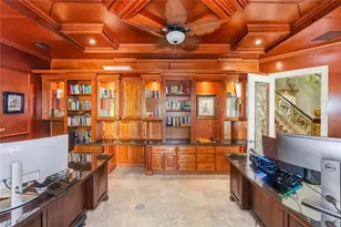 2000 Park St N, Saint Petersburg, FL 33710 - Photo 48