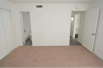 5004 Castile Place #463, Tampa, FL 33617 - Photo 34