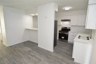 5004 Castile Pl, Tampa, FL 33617 - Photo 22