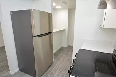 5004 Castile Place #463, Tampa, FL 33617 - Photo 18
