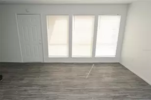 5004 Castile Pl, Tampa, FL 33617 - Photo 6