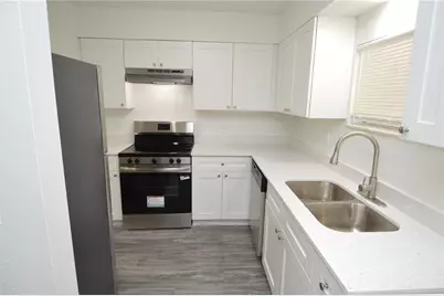 5004 Castile Place #463, Tampa, FL 33617 - Photo 16