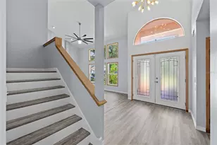 1550 Chateau Wood Dr, Clearwater, FL 33764 - Photo 4